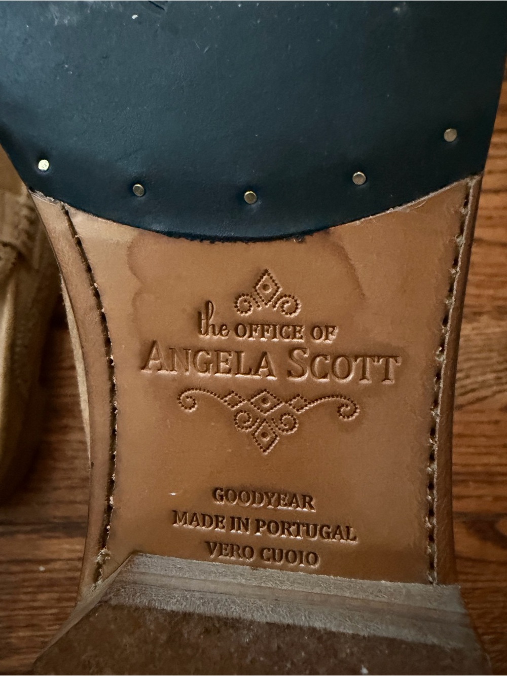 THE OFFICE OF ANGELA SCOTT Miss Emma Wingtip Mule Cognac Suede Tan Size 38 - Picture 14 of 15